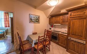 Apartment House Pater